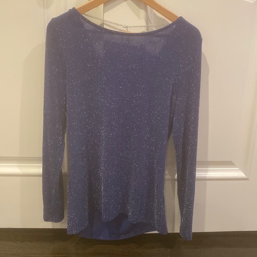 Like new Michael Kors Chain back holiday top in great cond bright color blue